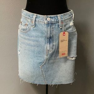 Levi’s High-Rise Deconstructed Skirt
